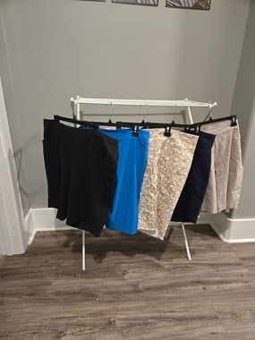 Bundle Of 5 Womens Bermuda Shorts. Size 2X